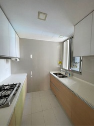 Sea Esta (D18), Condominium #560133111